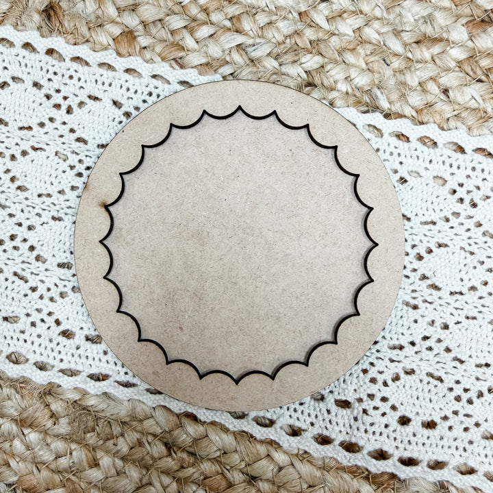 Small Scalloped Round Frame Wood Blank 4"X4"
