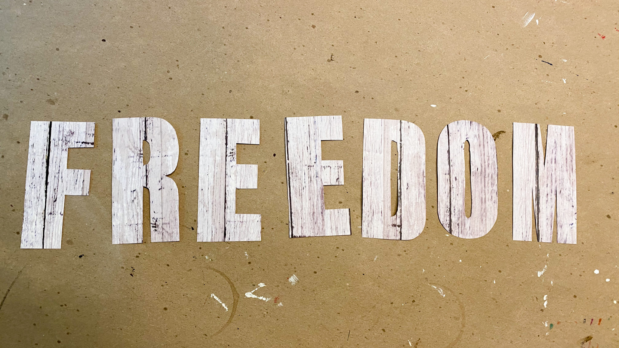 Farmhouse Freedom Sign & Free Printable – Use this free printable and ...